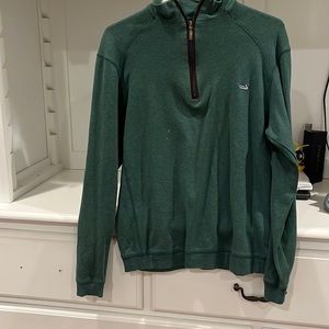 Worn just a few times southern tide quarter zip